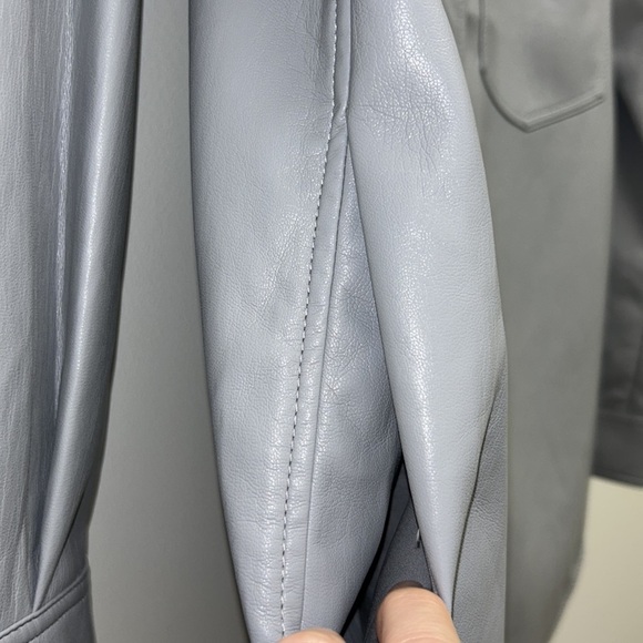 NWOT Aritzia Wilfred The Ganna Shirt Jacket Vegan Leather‎ Shacket Gray M - Picture 10 of 17